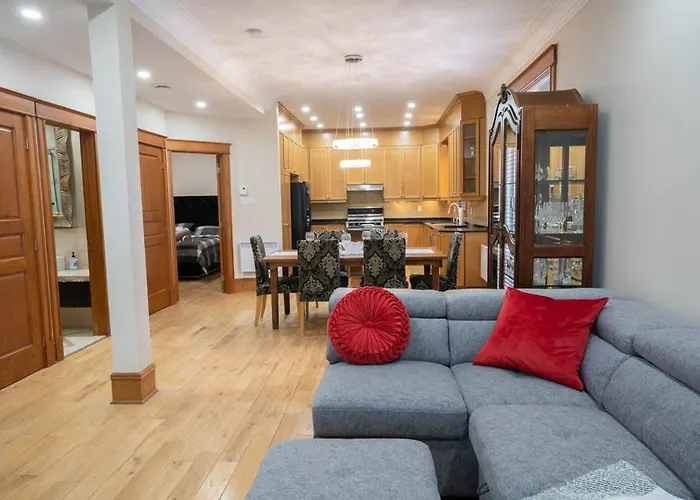 Chic 2Br Near Little Italy - 5Mins To Metro